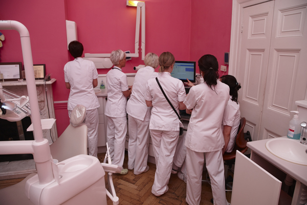 dentnurses355Z9886a
